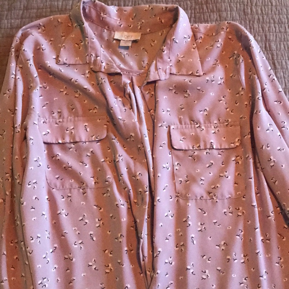 Soft purple Loft top in XL